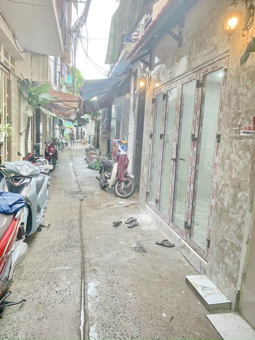 Bán nhà 1 lầu hẻm 95 đường Lê Văn Lương P. Tân Kiểng Quận 7.