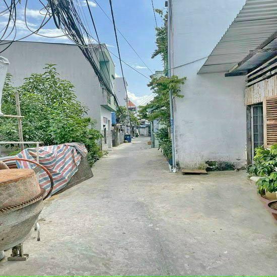 Cần tiền bán gấp nhà hẻm 88 Nguyễn Văn Quỳ P. Phú Thuận Q7.