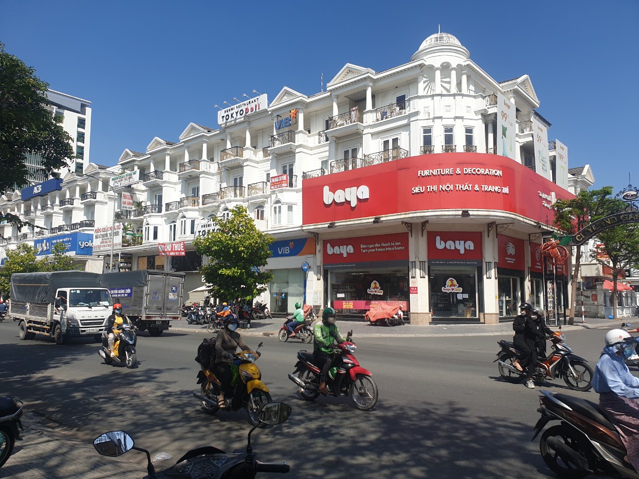 Cần bán gấp nhà mặt tiền Phan Văn Trị P.5 Gò Vấp, đối diện Cityland, Emart , 4x24 giá 20 tỷ