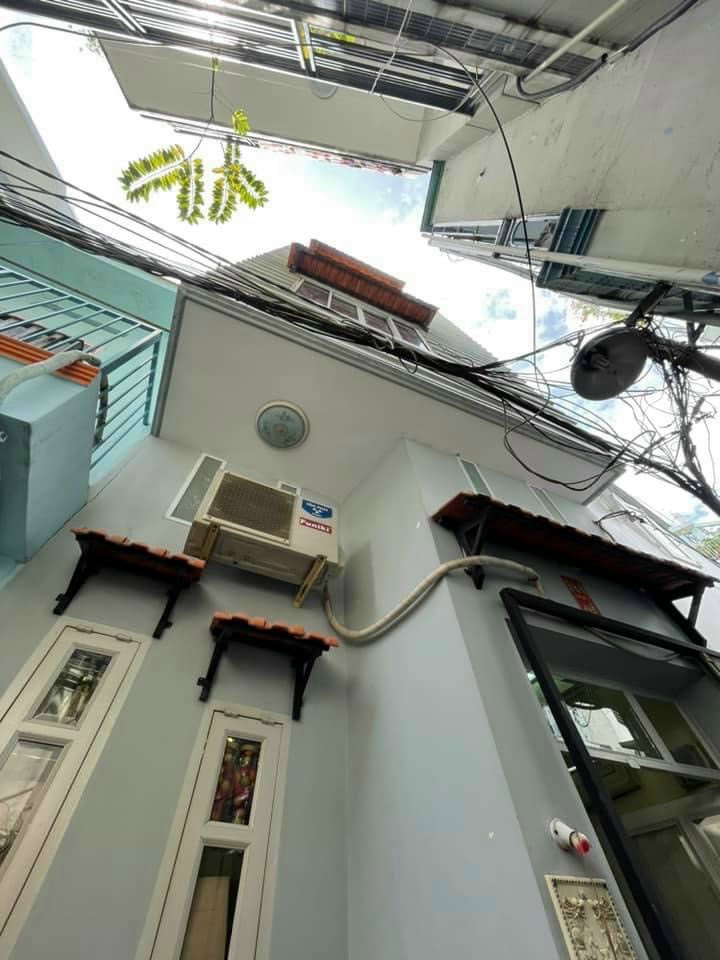 Bán nhà riêng tại Đường Chánh Hưng, Phường 4, Quận 8, Tp.HCM diện tích 20m2  giá 2,3 Tỷ