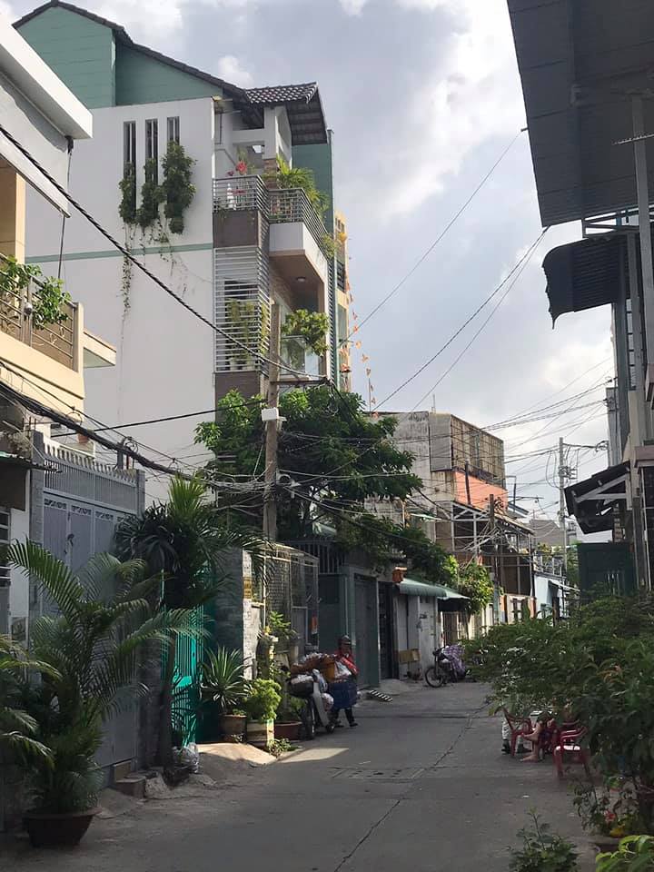 Chính chủ cần bán gấp căn nhà 2 Mặt Tiền Hẻm 6m đường Kênh Tân Hóa, Phường Hòa Thạnh,Q. Tân Phú