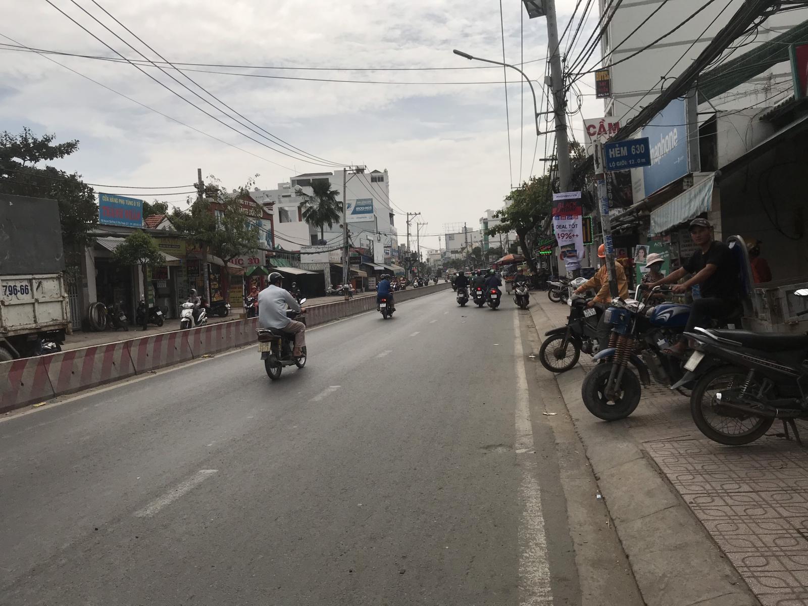 Bán nhà mặt tiền đường Nguyễn Thị Thập P.Tân Phong Q.7