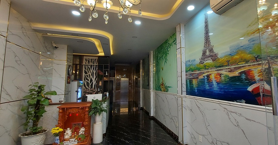 Khách sạn MT đường số 5, Bình Hưng Hòa, Bình Tân, 60m2, 5 tầng, thang máy. Ninh mặt tiền.