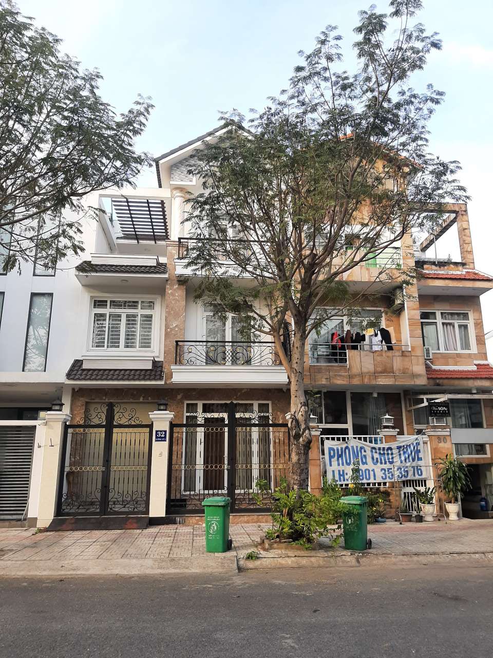 Bán nhà mới xây đường 20m khu Ven sông Tân Phong, quận 7
