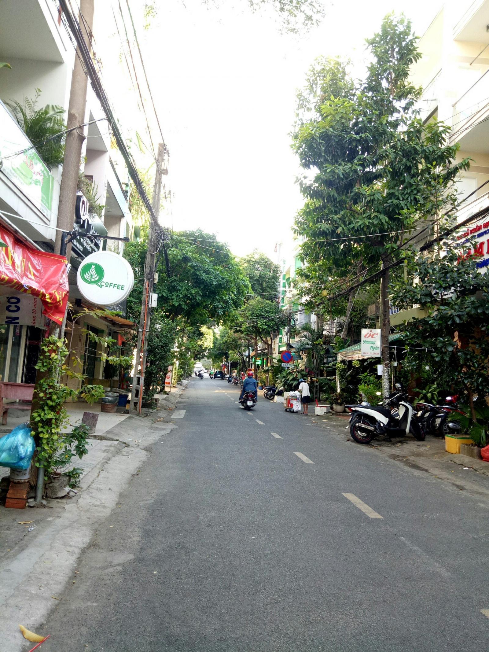 Bán nhà 40/ Trần Quang Diệu, Q.3, HXH 8m sát mặt tiền đường rất đẹp