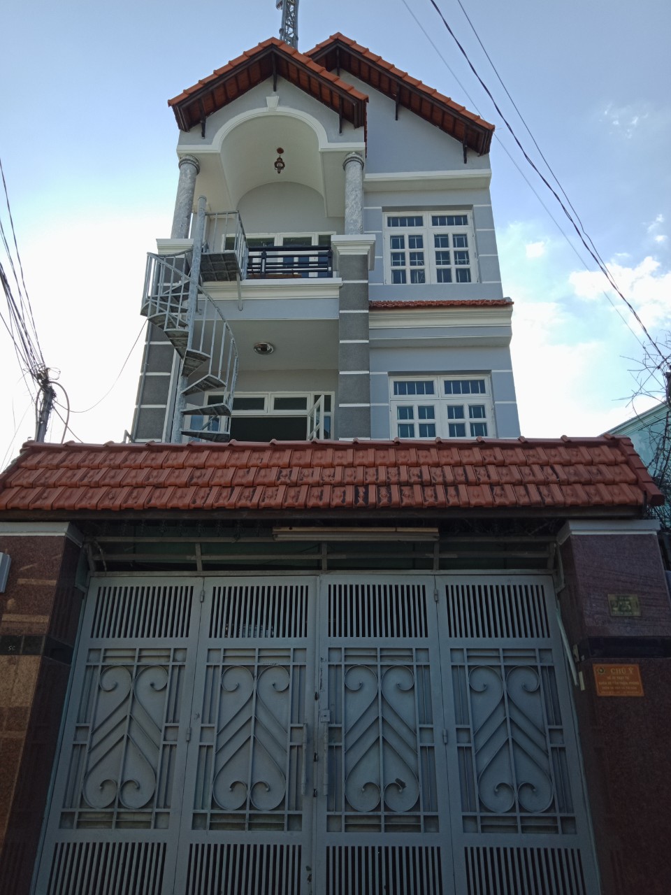 Bán nhà riêng tại Đường Ấp Đình, Xã Tân Xuân, Hóc Môn, Tp.HCM diện tích 327m2  giá 8,9 Tỷ