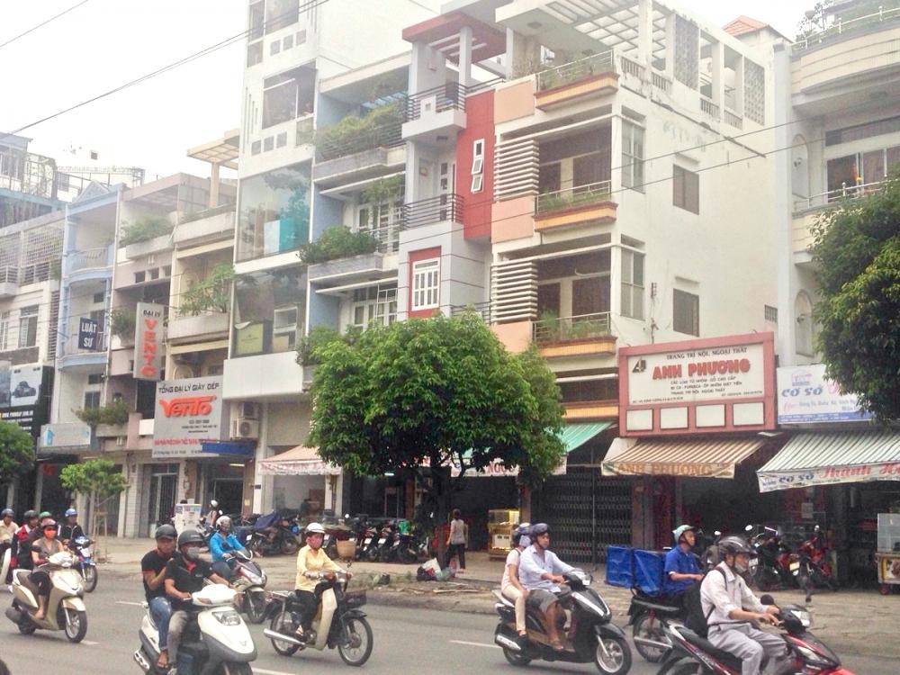 Bán nhà mt đường Bùi Thị Xuân P bến Thành Q1 giá rẻ nhất 4,1 x 20 nhà 1 trệt 1 lầu cũ 