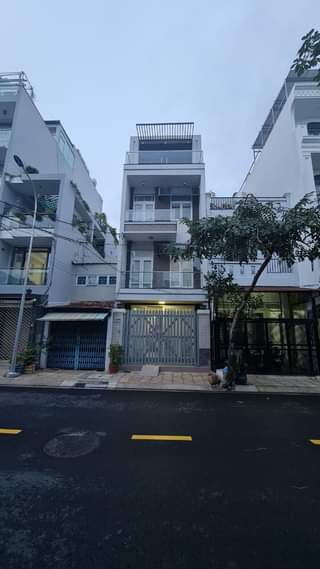 Bán nhà MTNB Lê Saao, Phường Phú Thạnh, dt 4,8 x 19, 3 lầu giá 12,5 tỷ Lh 0901273335