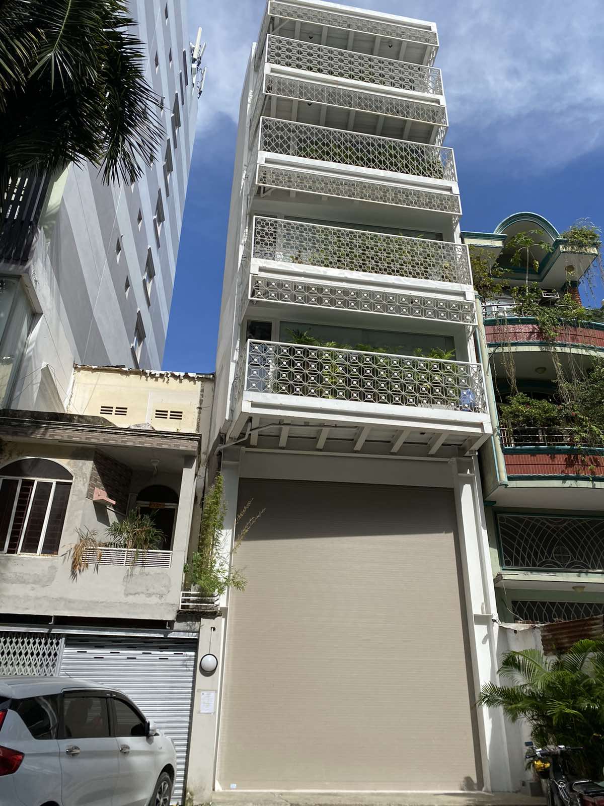Bán nhà đường C18 P12 Tân Bình - kết cấu 4,5 tấm thang máy diện tích 8x20m. Giá 29 tỷ