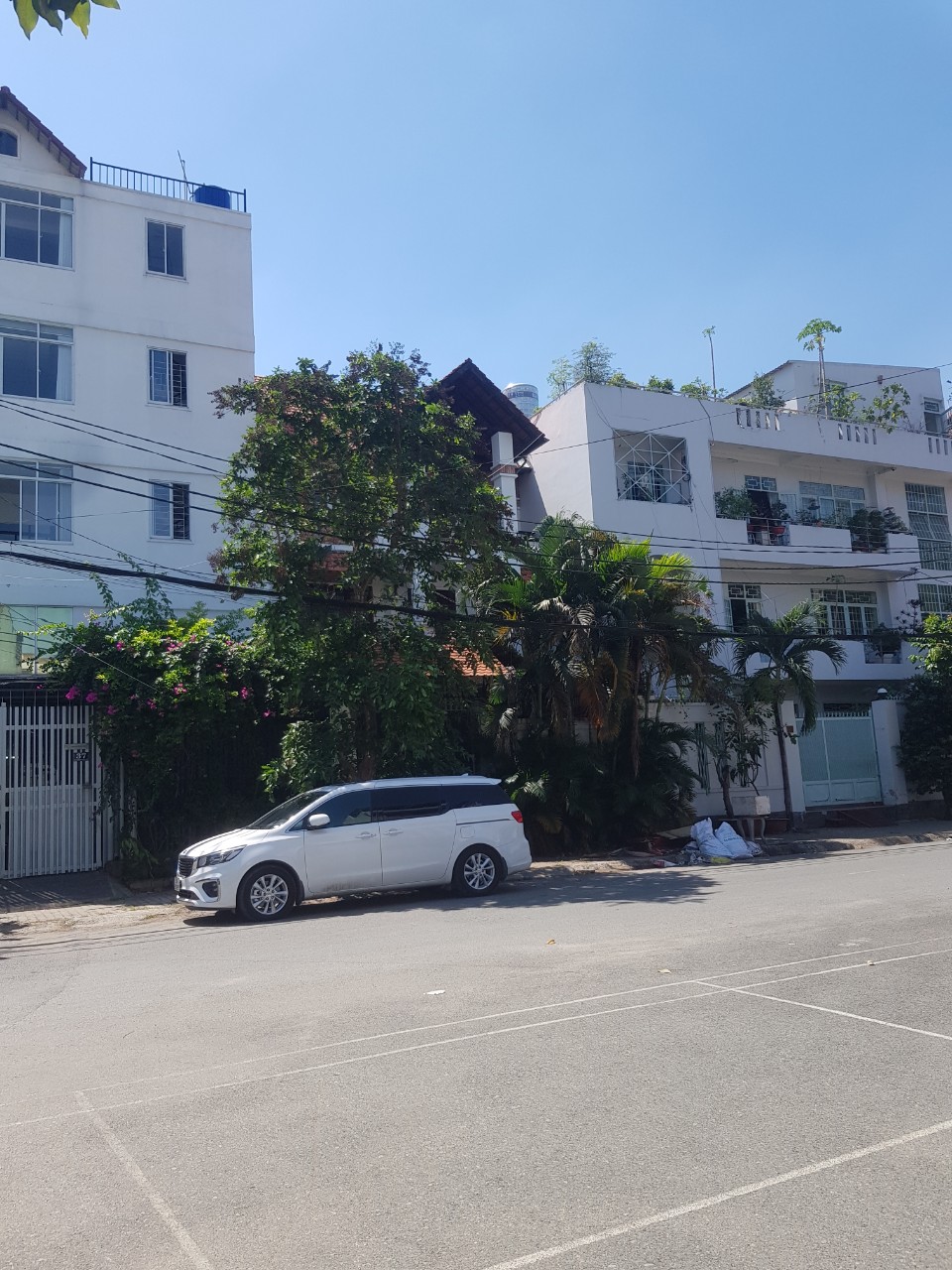 Hot, biệt thự 8x20m 3 lầu sân thượng cực đẹp khu Cao Lỗ P.4 Q.8