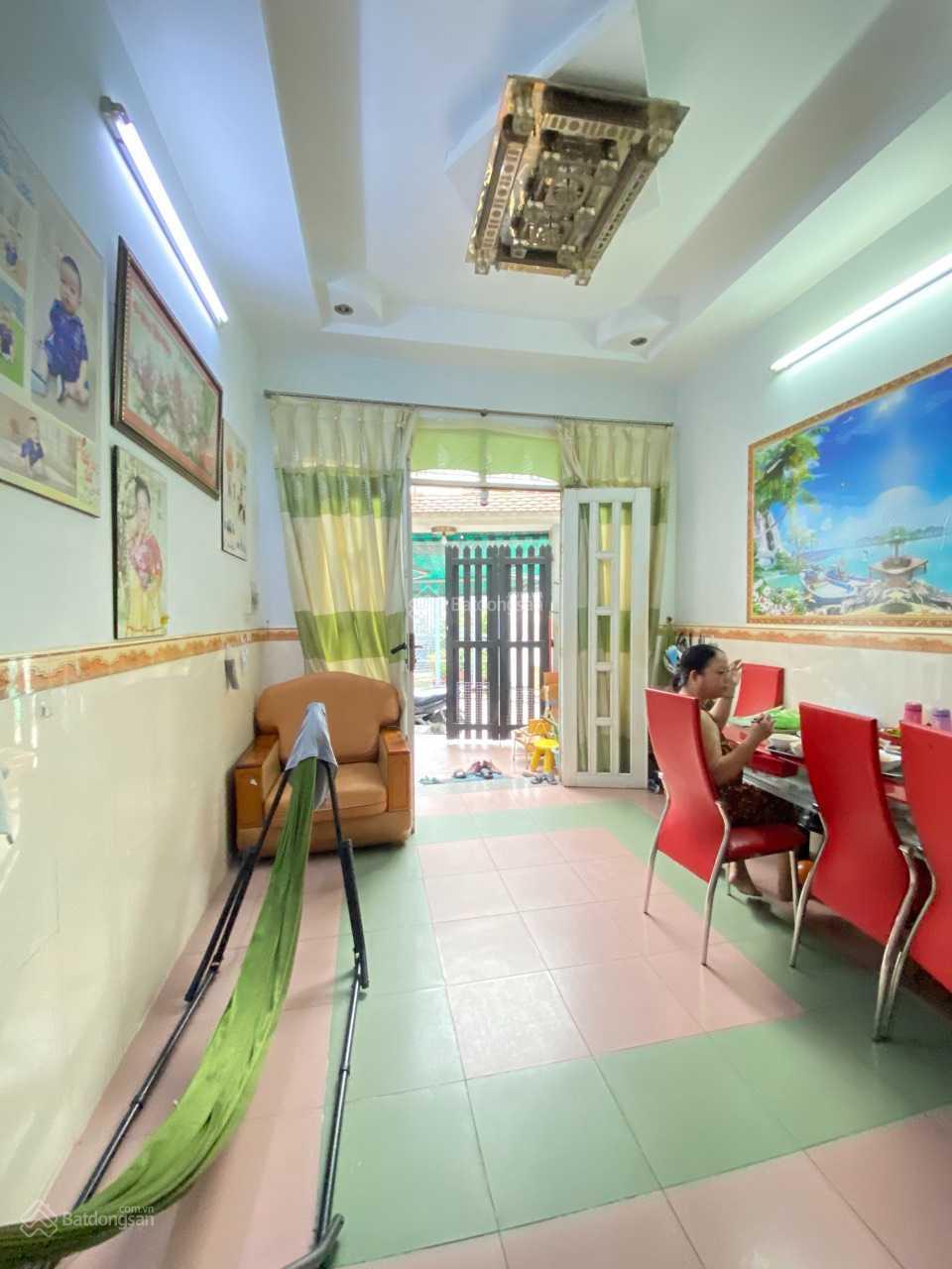 Nhà hẻm xe hơi quay đầu 1 trục Phan Văn Trị, phường 7, xây 1 trệt 3 lầu sân thượng