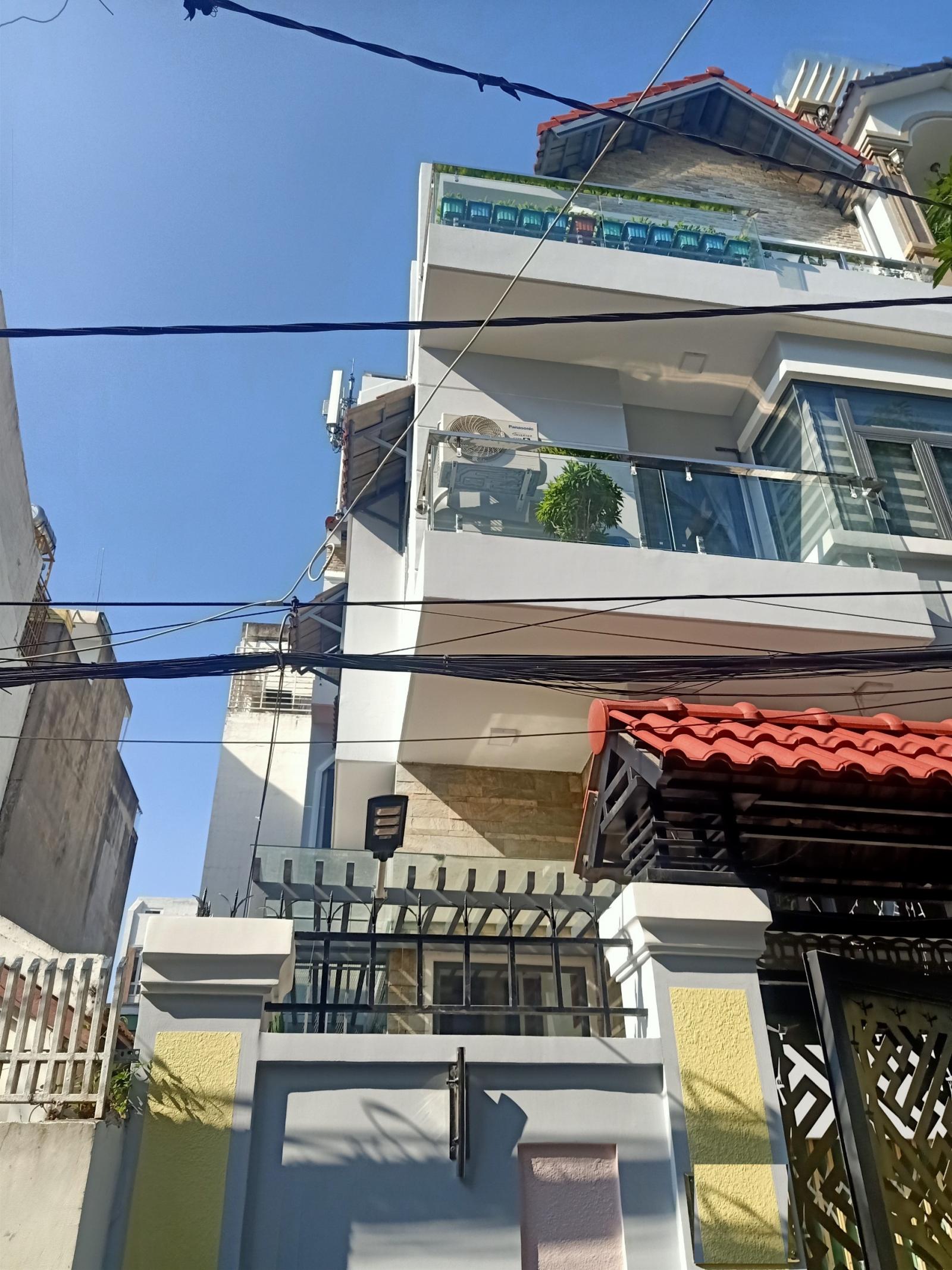 Bán nhà HXH Dương Quảng Hàm, P6,GV 6.5x16m vị trí đẹp, giá chỉ 7.2 Tỷ