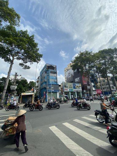HOA HỒNG GỬI ANH CHỊ MÔI GIỚI 6%. GIÁ GIẢM SÂU BÁN NHANH TRONG NGÀY. Hỗ trợ khách hàng 2.000m3 (hai nghìn mét khối) đất san lắp khi bàn giao đất