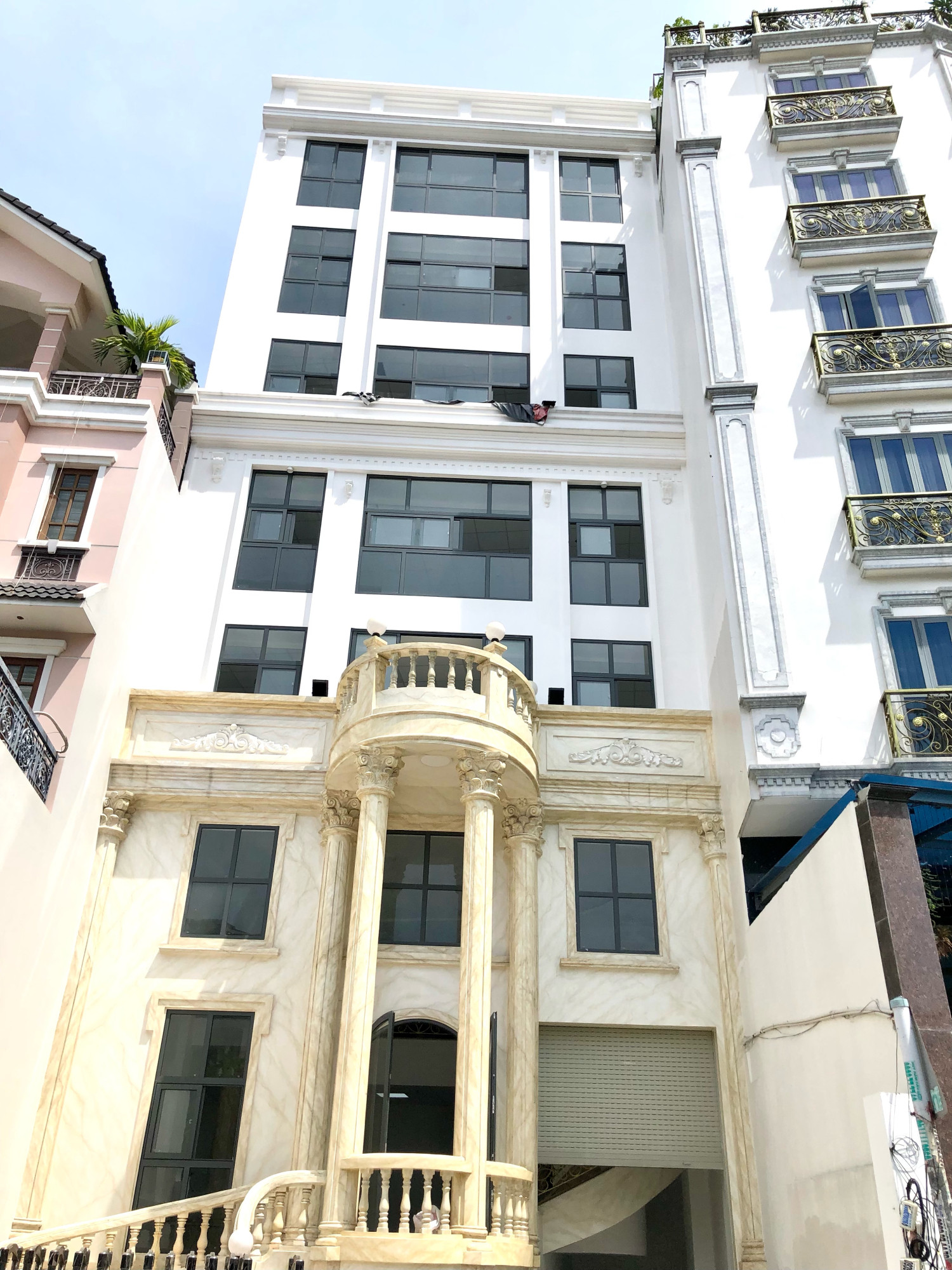HOA HỒNG GỬI ANH CHỊ MÔI GIỚI 6%. GIÁ GIẢM SÂU BÁN NHANH TRONG NGÀY. Hỗ trợ khách hàng 2.000m3 (hai nghìn mét khối) đất san lắp khi bàn giao đất