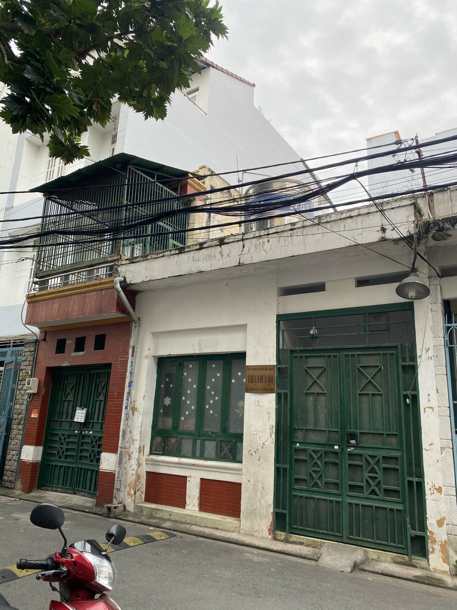 Cần bán gấp nhà trong khu biệt thự đường Cộng Hòa, Phường 4, Tân Bình, kế bên ST Lotte