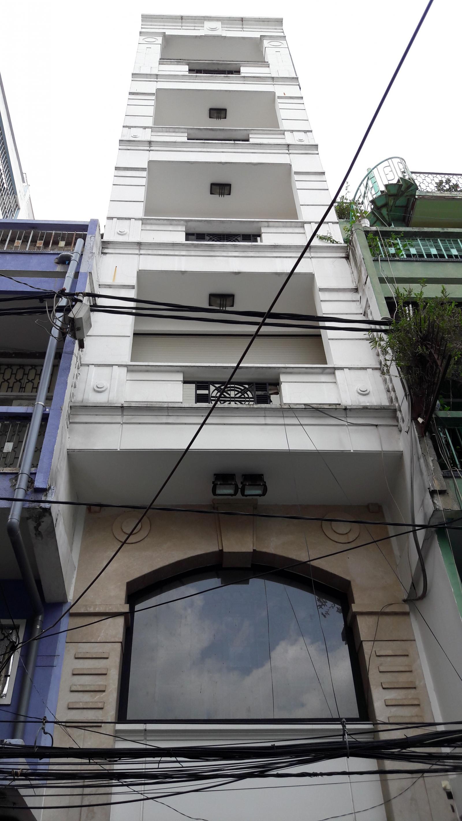 Bán nhà mặt tiền Cao Đạt khu kinh doanh, thích hợp cho thuê giữ tiền giá chỉ 12 tỷ TL