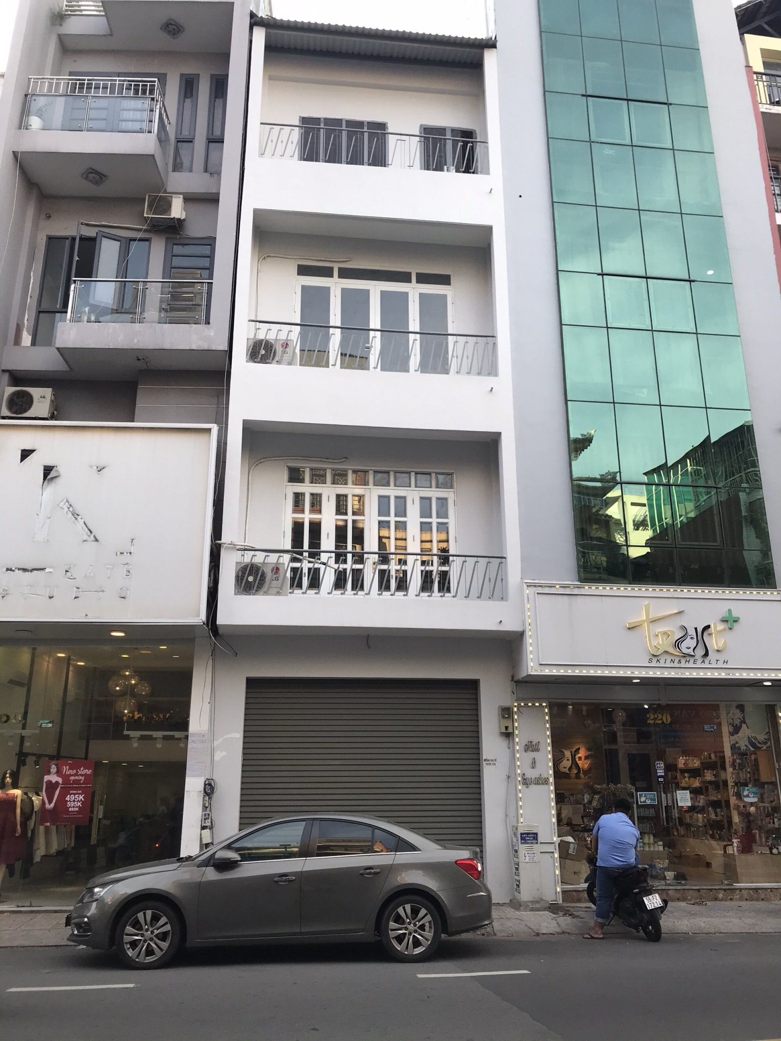 HOA HỒNG GỬI ANH CHỊ MÔI GIỚI 6%. GIÁ GIẢM SÂU BÁN NHANH TRONG NGÀY. Hỗ trợ khách hàng 2.000m3 (hai nghìn mét khối) đất san lắp khi bàn giao đất