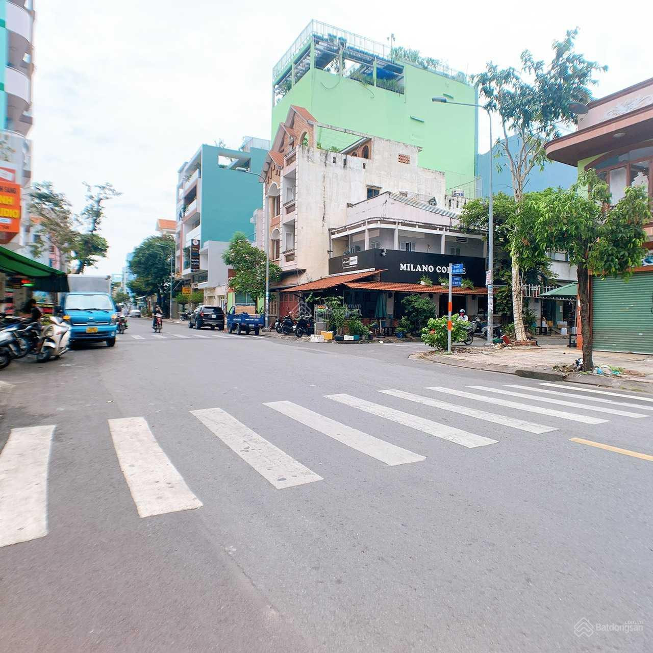 Bán căn góc 2 mặt tiền đường Nguyễn Quang Bích - C3. Diện tích: 11x16m phù hợp xây dựng building