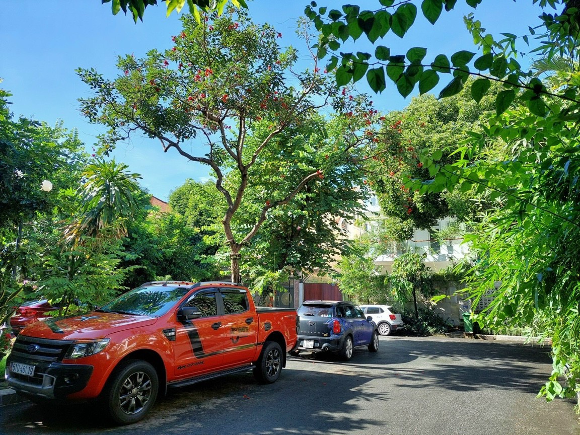 Bán căn mặt tiền đường 2 chiều P6, Quận Tân Bình sát khu Bắc Hải Quận 10. Diện tích 12x35m