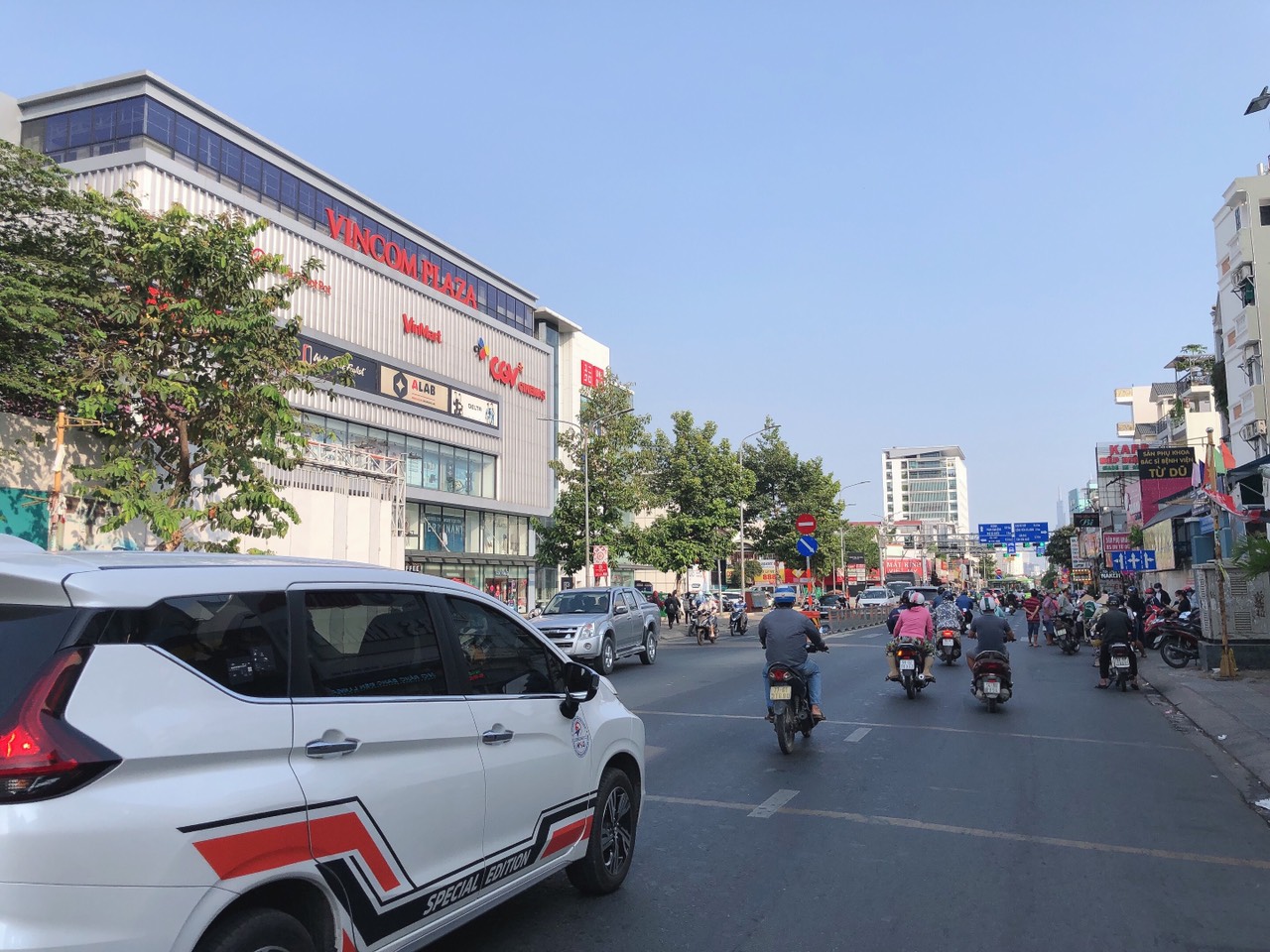 Bán nhà chính chủ HXH Phan Văn Trị, 100m2, 4 tầng đẹp, gần Vincom Plaza, 9.9 tỷ.