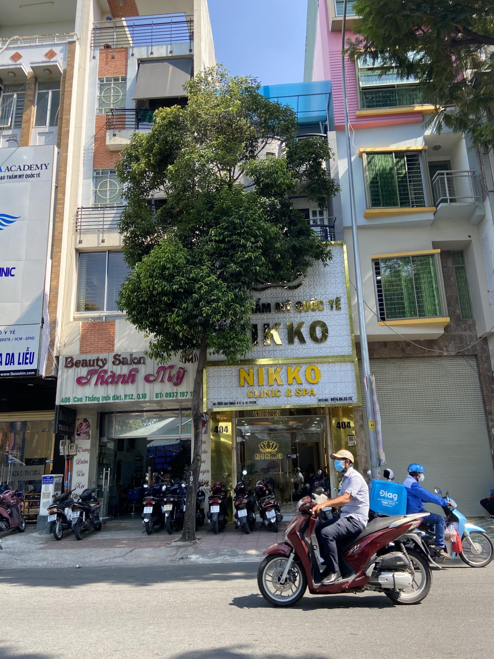 Mặt tiền đường Trương Định, P6, Quận 3. Đối diện tòa nhà Le’man Luxury. DT: 3,75m x 17,5m, trệt, 4 lầu.