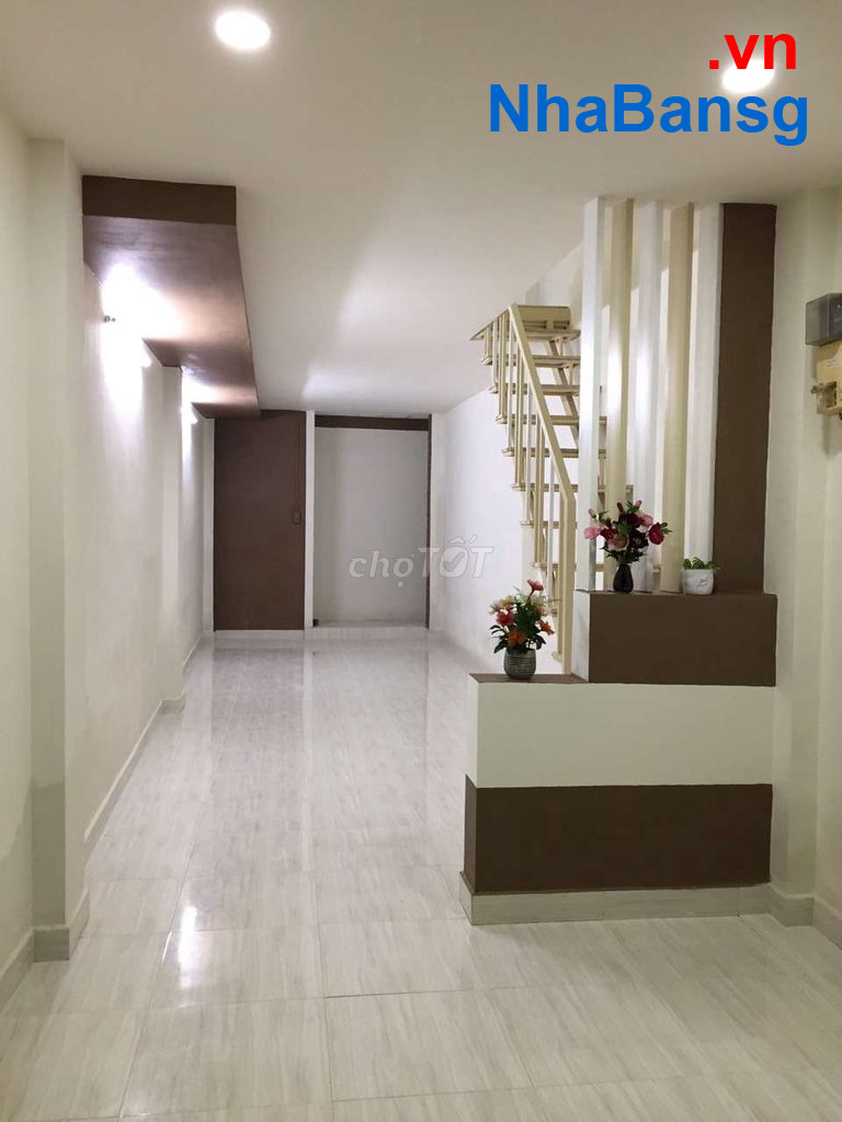 Bán 2.046,2m2 đất thổ cư 2 mặt tiền đường lớn Lê Văn Chí và đường Linh Trung , P. Linh trung, TP. Thủ Đức, giá bán inbox. Liên hệ: 0902.650.739