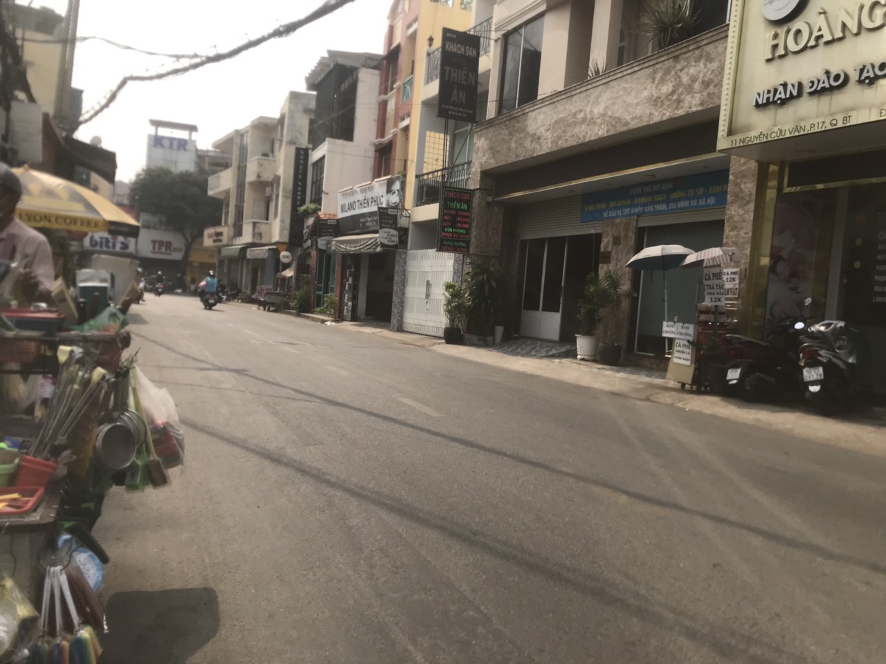 Nhà 2MT đường Nguyễn Cửu Vân P17 Q. Bình Thạnh 4x16m giá 18 tỷ TL