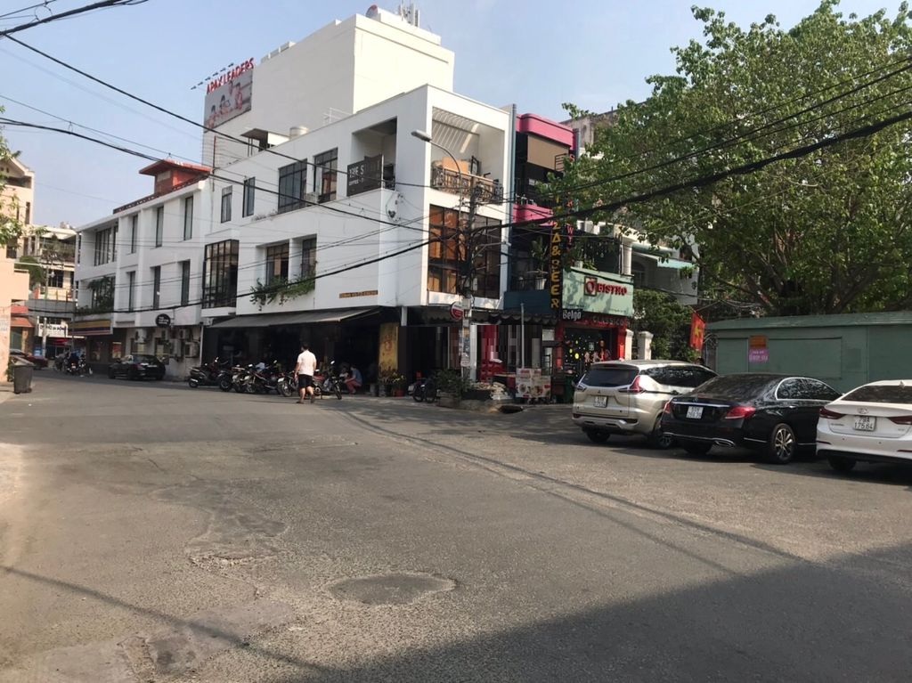 Bán căn góc 2 mặt đường Nguyễn Gia Trí (D2 cũ) P.25, Q.Bình Thạnh, 8,5m x 22m giá 54 tỷ