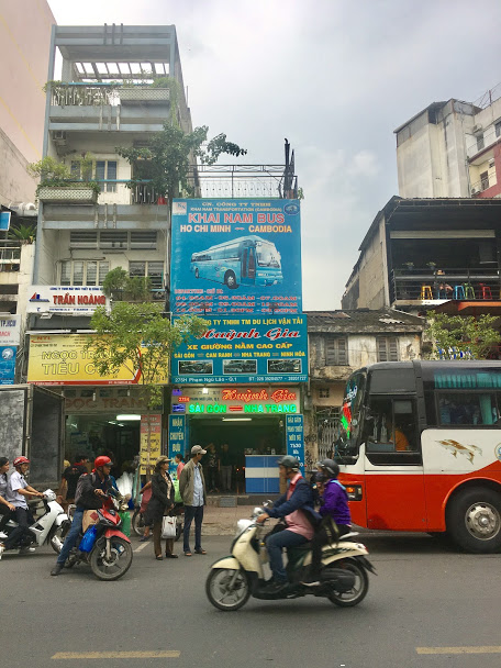 Nhà bán mặt tiền Nguyễn Trãi phường Bến Thành Quận 1 cách vòng xoay 200m. DTG: 4 x 20m giá 57 TỶ