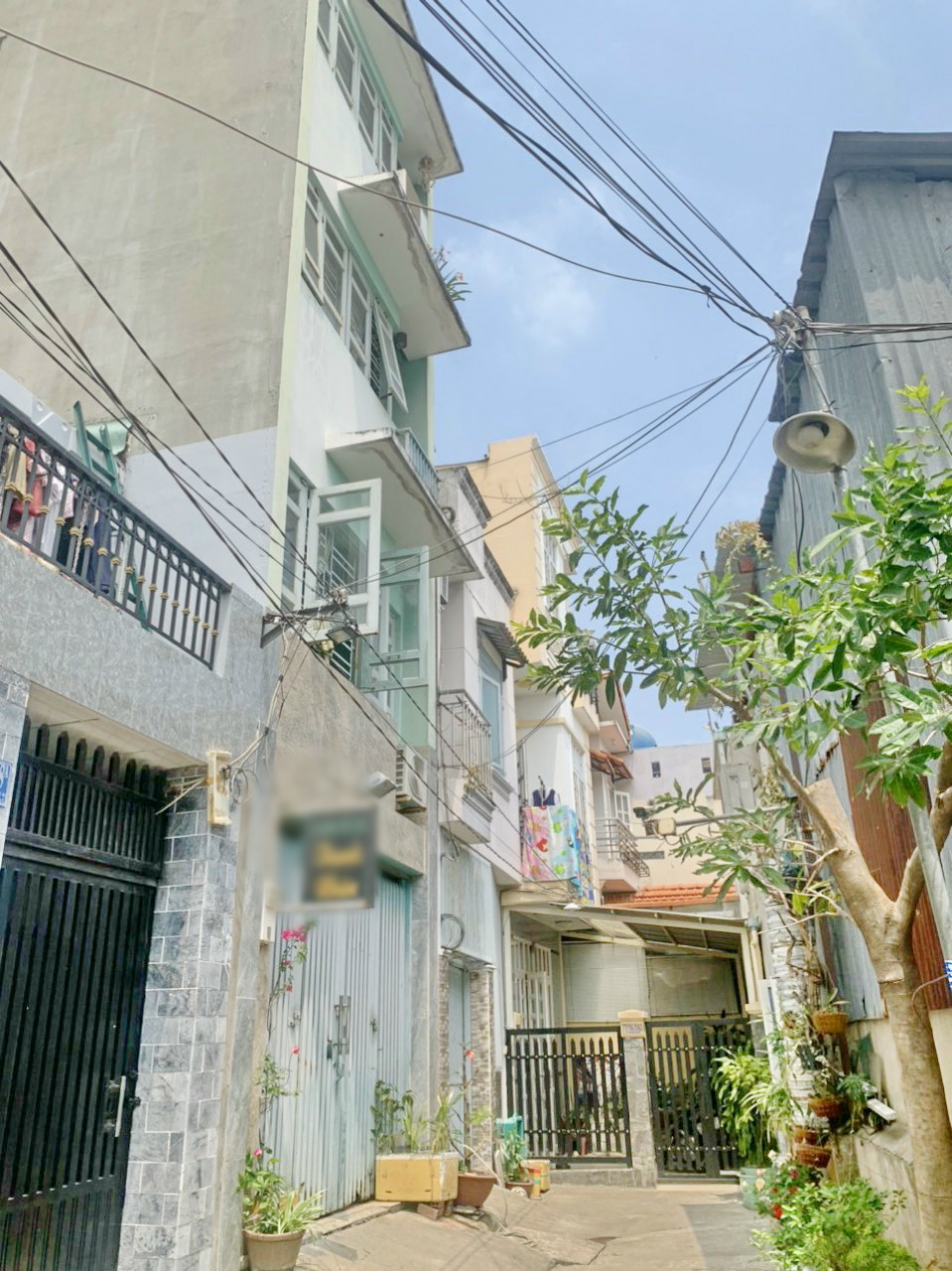 Bán nhà hẻm 88 đường Nguyễn Văn Quỳ P. Phú Thuận Quận 7.