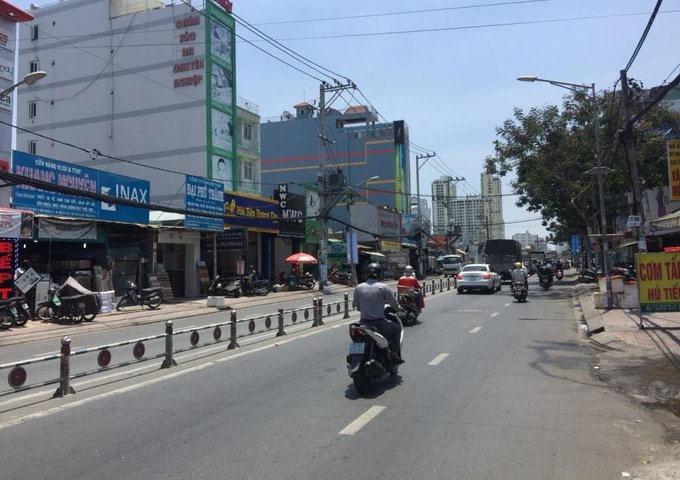 Bán gấp nhà góc 2mt đường Nguyễn Thị Thập - p.Tân Phong - Q.7 dt 18x36m giá cực tốt để mua 130 ty, sổ hồng. 