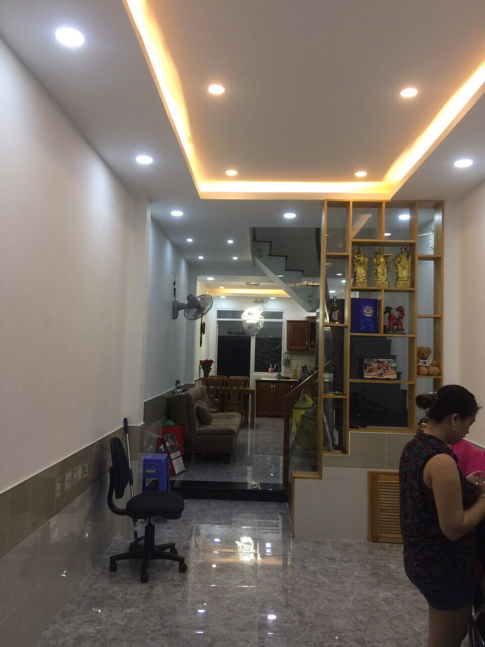 Bán nhà Nguyễn Chí Thanh Quận 10 90m2 4 tầng BTCT 7PN 0916388813