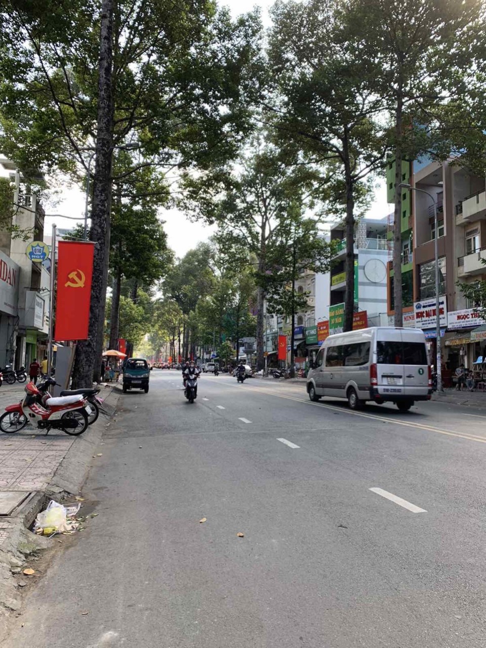 Bán 2.046,2m2 đất thổ cư 2 mặt tiền đường lớn Lê Văn Chí và đường Linh Trung , P. Linh trung, TP. Thủ Đức, giá bán inbox. Liên hệ: 0902.650.739