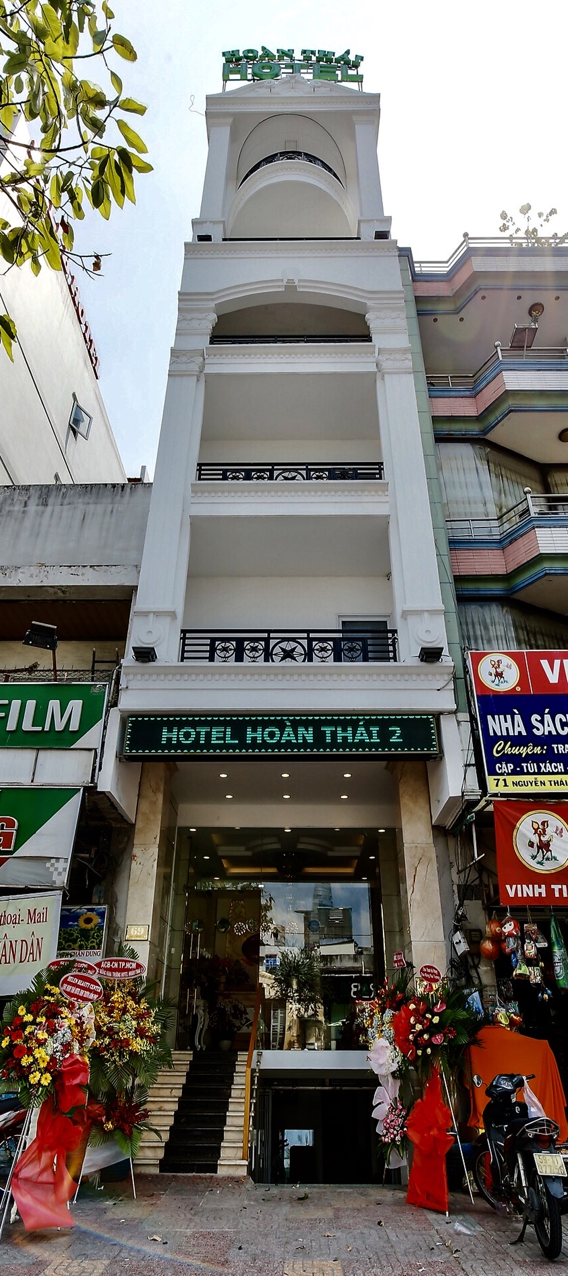 Bán nhà mặt tiền Phạm Hữu Chí - Thuận Kiều 3.7x11m 4 lầu có thang máy giá chí hơn 15 tỷ