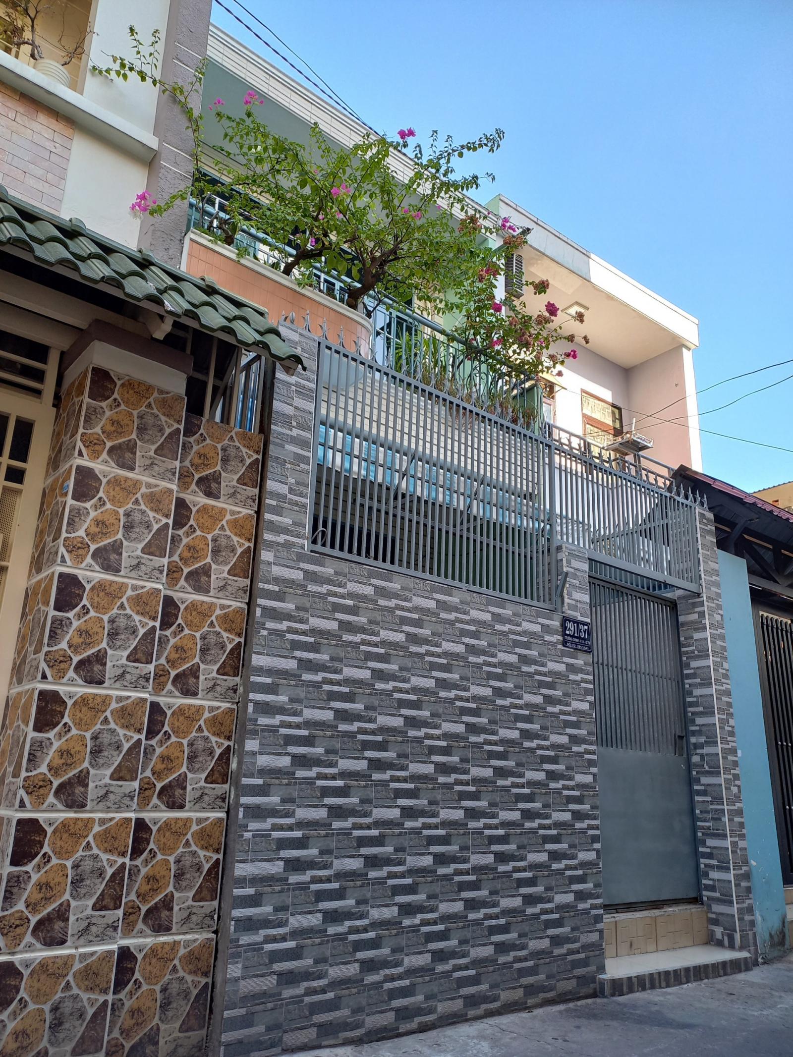 Cần bán gấp nhà đường Nguyễn Hồng Đào, khu Bàu Cát – Giá: 8.2 tỷ