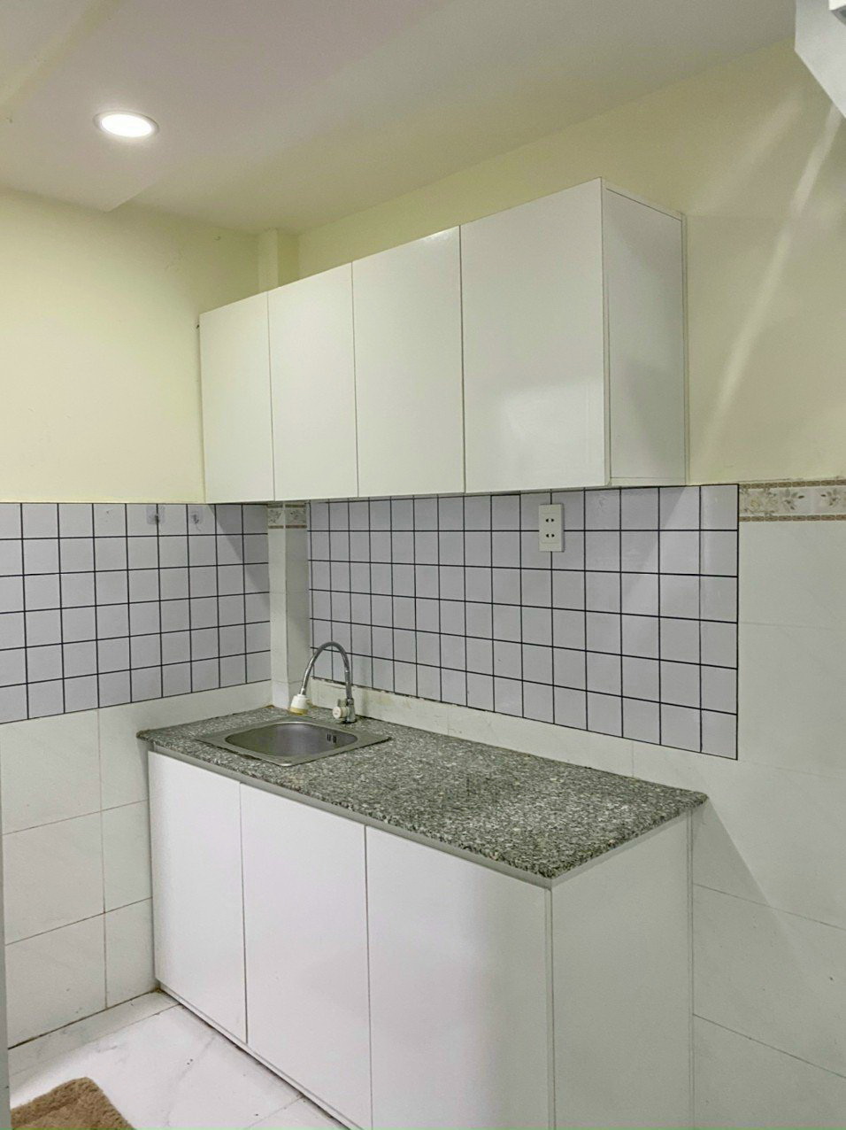 Chính chủ gửi bán gấp nhà hẻm 180 Bùi Văn Ba P. Tân Thuận Đông Quận 7.
