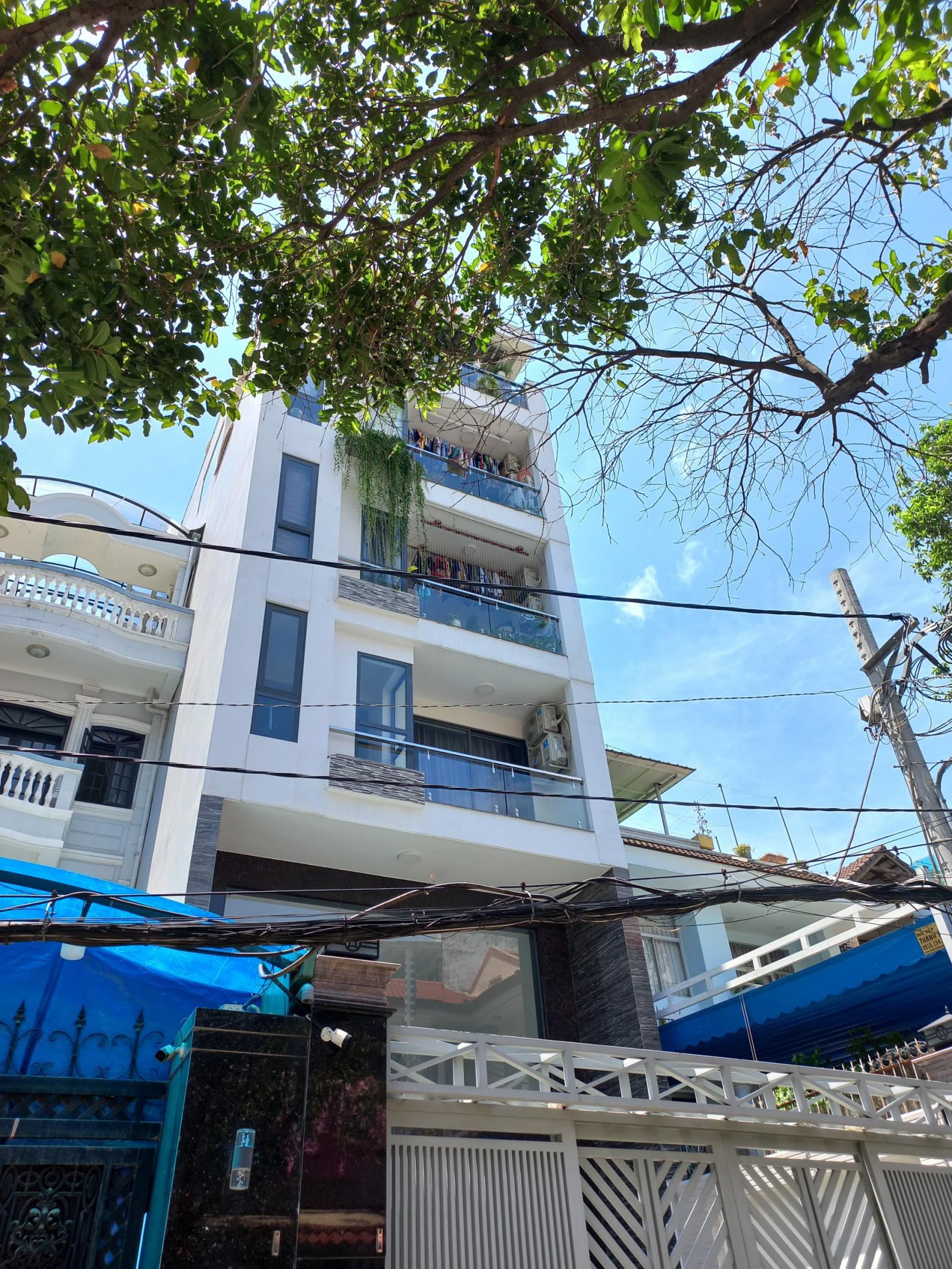 Bán nhà 5 tầng lầu HXH đường Đồng Đen - khu Bàu Cát – Giá chỉ 8.5 tỷ TL