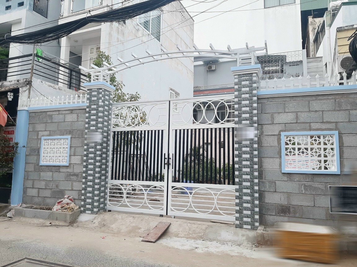 Bán nhà cấp 4 mặt tiền hẻm 142 Nguyễn Thị Thập Q.7