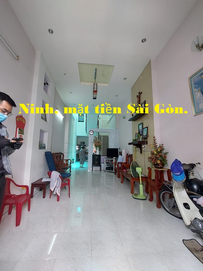 Nhà MT KD ngay Trần Mai Ninh, P12, Tân Bình, 74m2, 4 tầng, giá rẻ. Ninh mặt tiền.