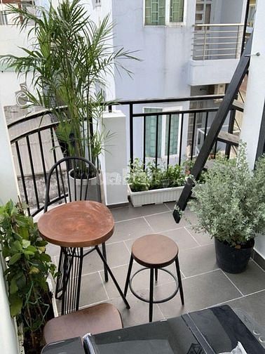 Bán nhà MT đường Hoà Hưng, Q.10, DT: 3x7m, 5 lầu, chỉ 6 tỷ
