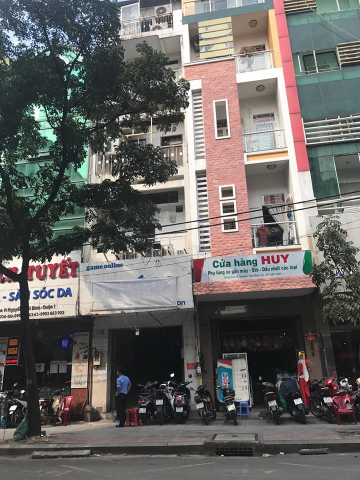 Cần tiền bán gấp nhà hẻm 12m Nguyễn Trãi, P3, Q5, cách Quận 1 chỉ 30 mét , DT: 4x25 giá chỉ 20 tỷ