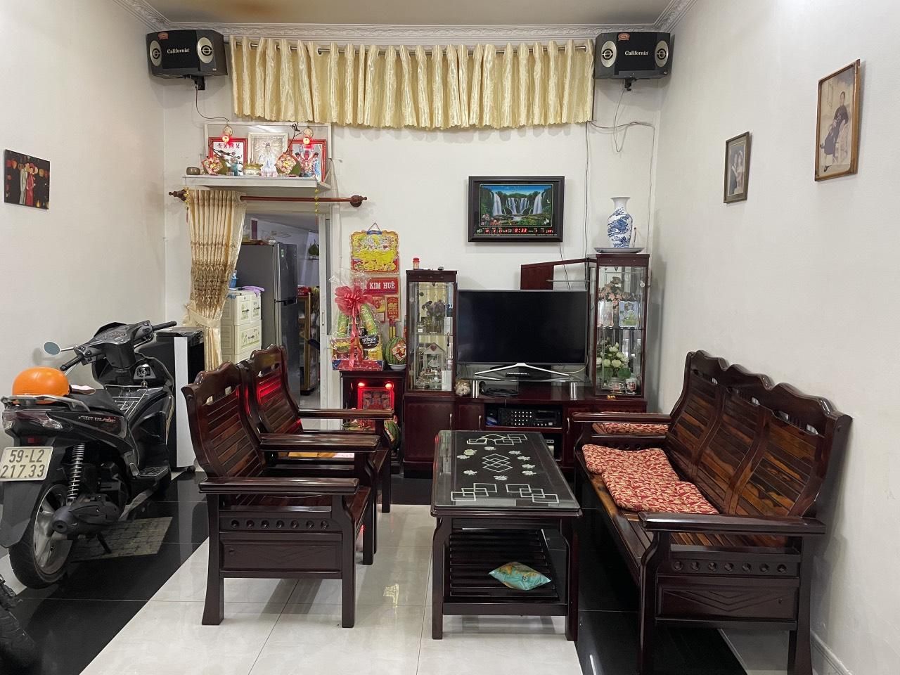 Bán nhà 50m2 giá 3tỷ5, hẻm xe hơi bao quanh, Hưng Phú Q8 - 0901462938 Ms. Dung
