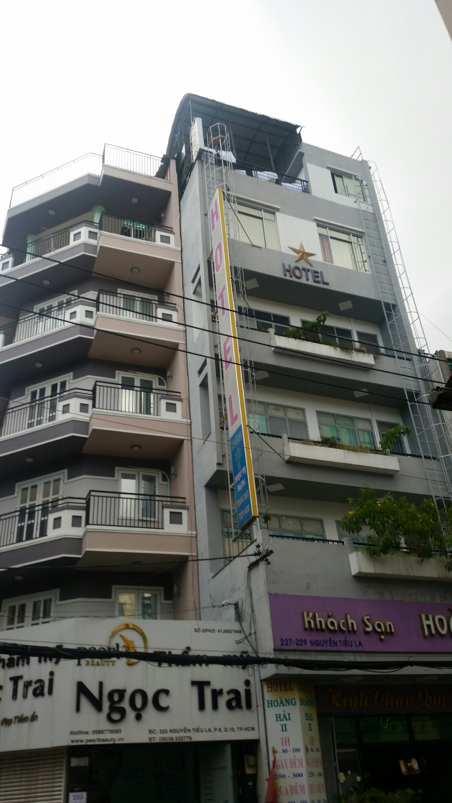 HOT Quận 6: Bán nhà mặt tiền Phạm Văn Chí P3, DT (4,5mx18m), giá 16.5 tỷ