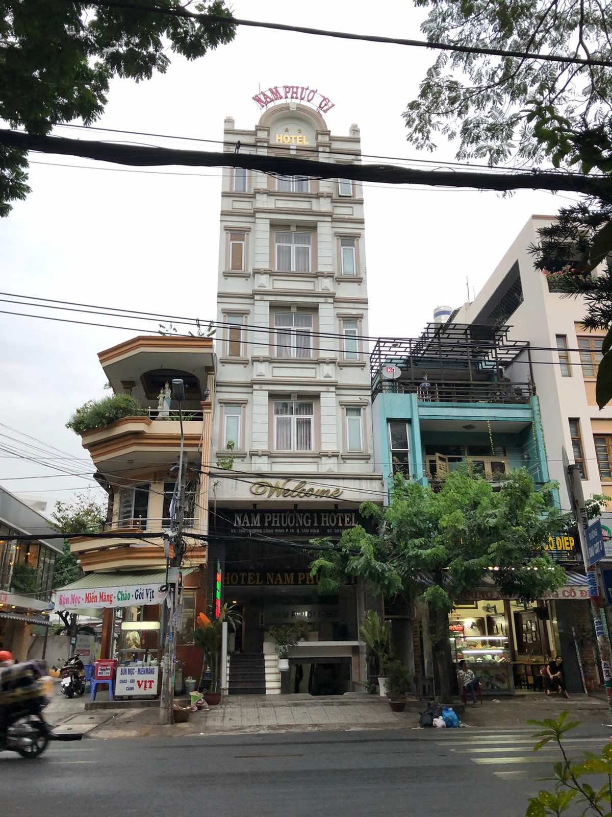 Bán nhà khách sạn mặt tiền Bàu Cát, P.14, Q Tân Bình. DT(4x18m) trệt 6 lầu giá 17 tỷ