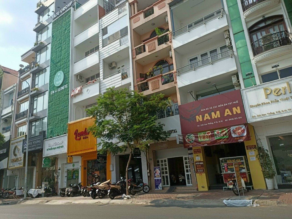 Bán gấp nhà mặt tiền đường Sầm Sơn, P4, Tân Bình - DT: 5x13.2 m, 1 trệt 3 lầu - 13.4 tỷ TL
