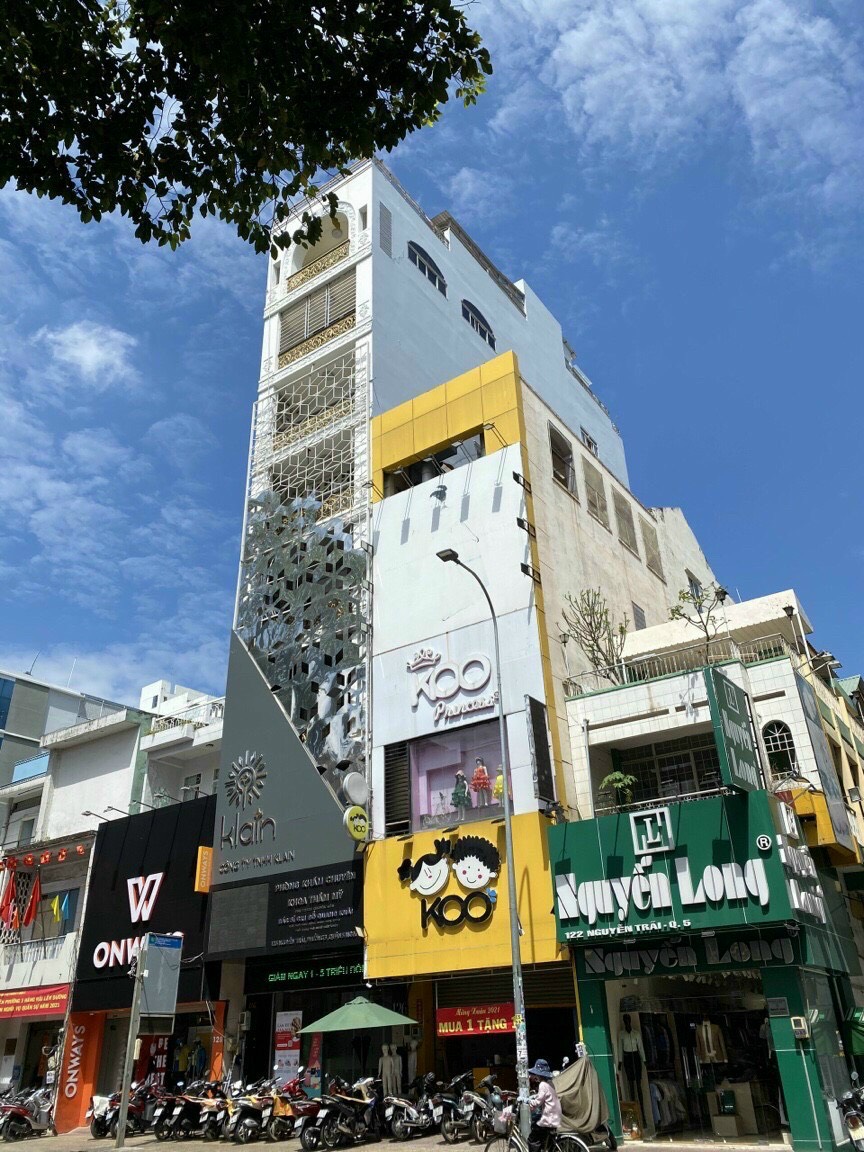 Bán nhà góc 2 mặt tiền Kinh Doanh Vải Phạm Phú Thứ, P. 11, Tân Bình. DT 4x20m, 4 tầng, 23 tỷ
