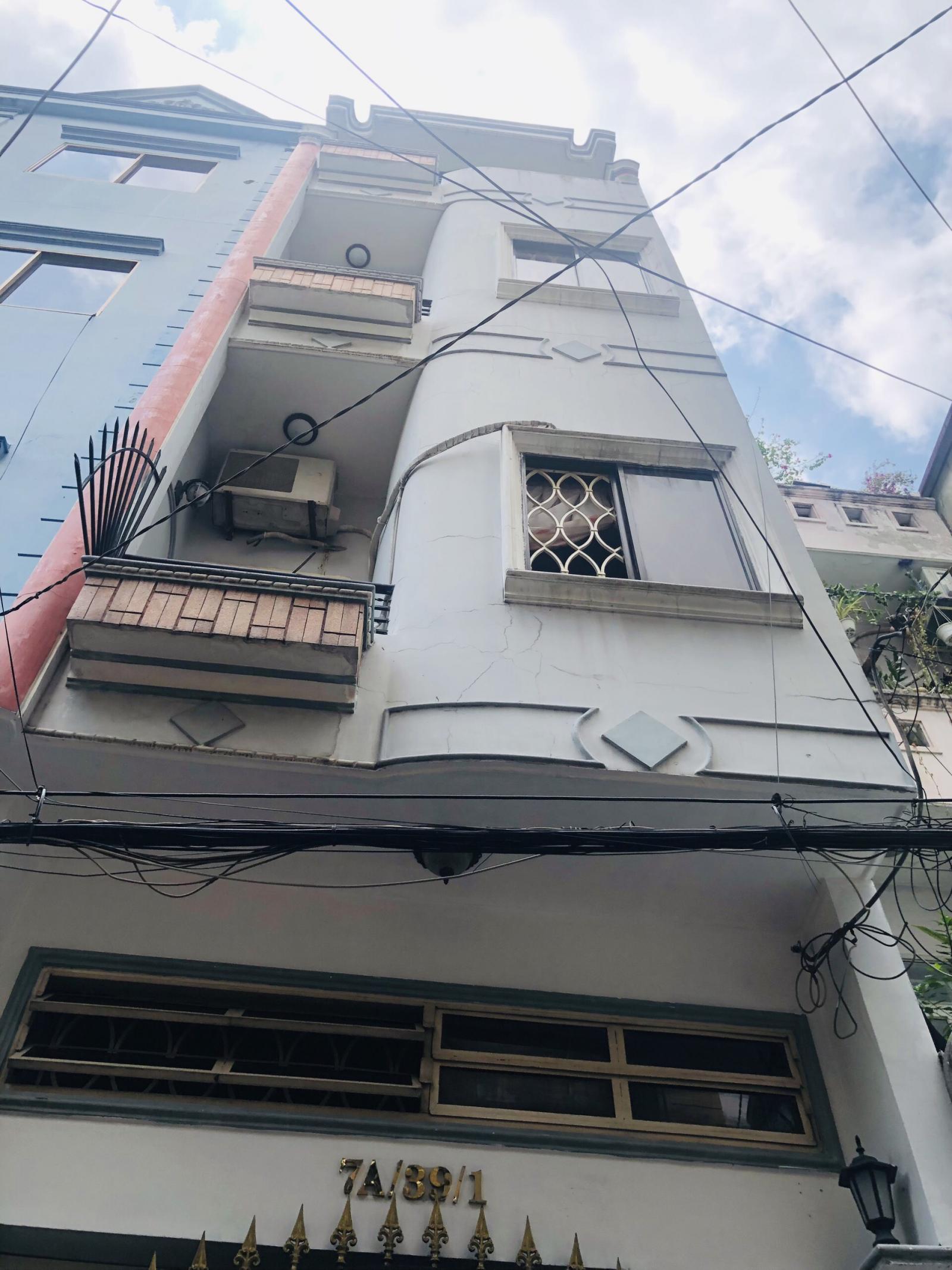 Bán nhà 2 mặt tiền vị trí đẹp đường Phan Văn Trị góc Huỳnh Mẫn Đạt, Q5, 4 lầu, Giá 17,5 tỷ
