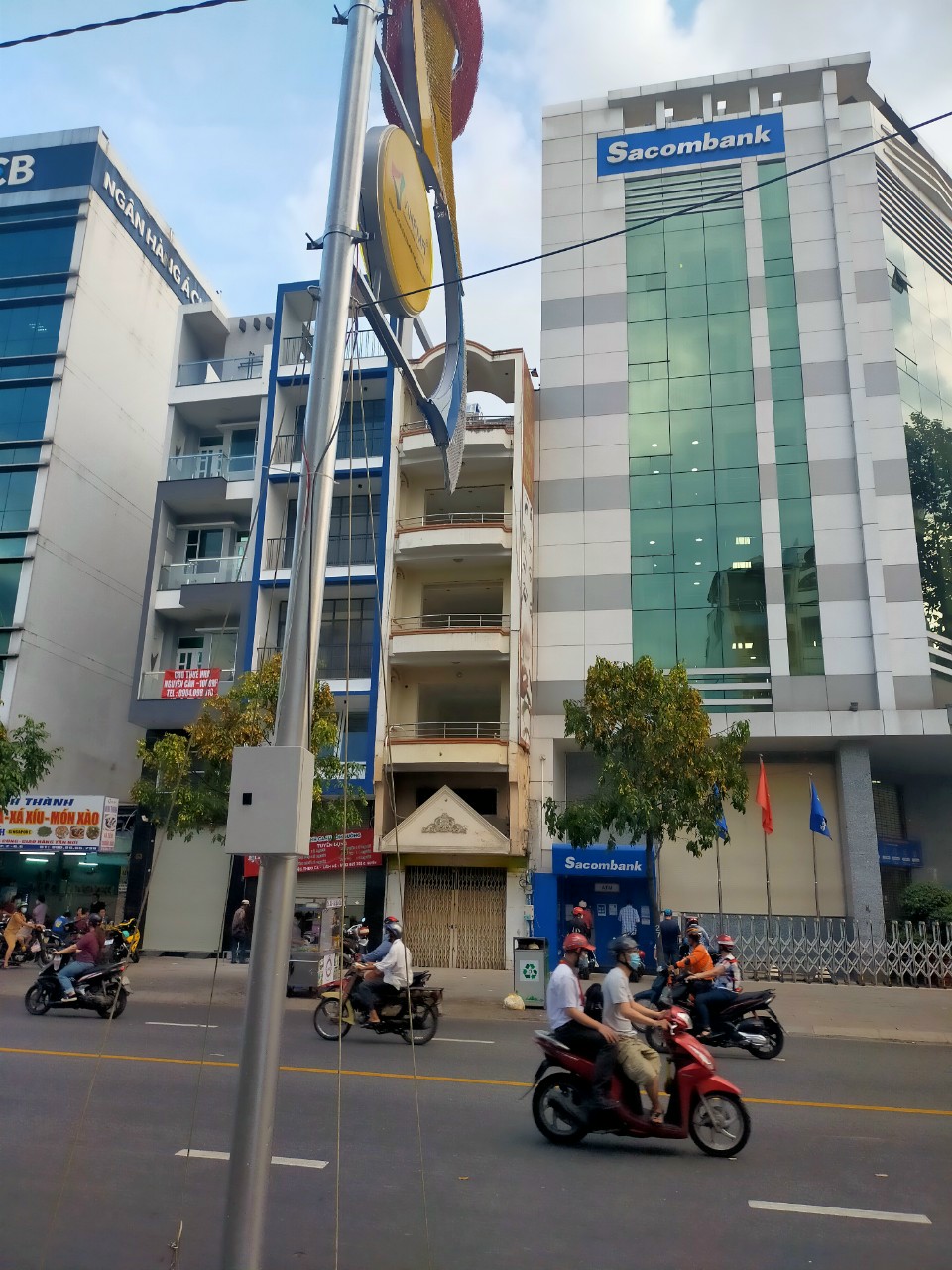 Bán nhà mặt tiền đường Nguyễn Đình Chiểu, Phường 2, Quận 3 DT: 3.9x20m - 4 lầu thang máy