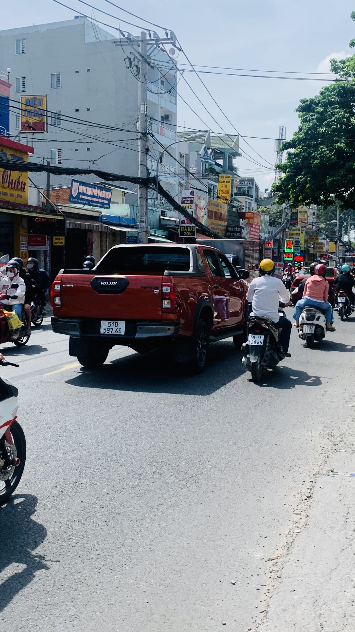 Bán gấp nhà Tô Ký, P.TCH, 5.5x42m. Giá 16.5ty TL