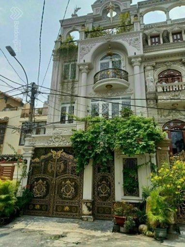 Biệt thự có hồ bơi hẻm xe tải an ninh giáp Phú Nhuận: 8,5x28m - gía 27 tỷ - 122tr/m2